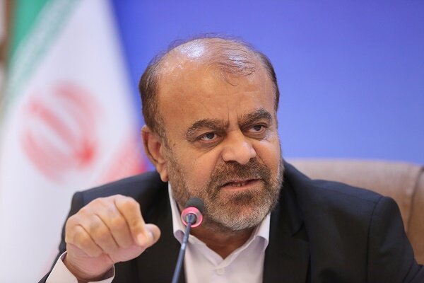 با هرگونه گران‌فروشی بلیت اربعین برخورد می کنیم