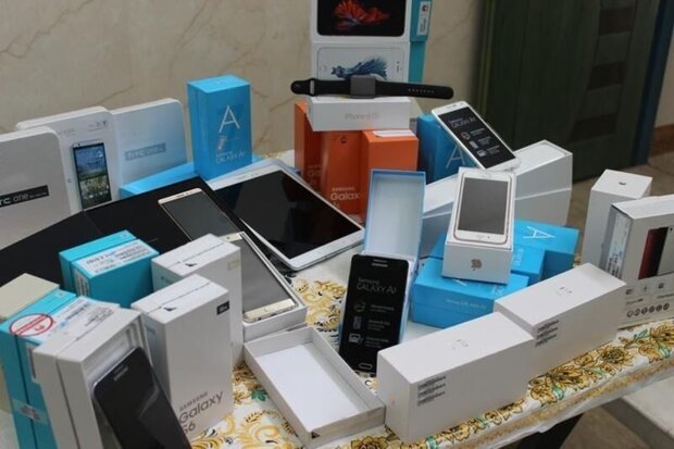 گمرک ممنوعیت واردات گوشی بالای 600 دلار را تکذیب کرد