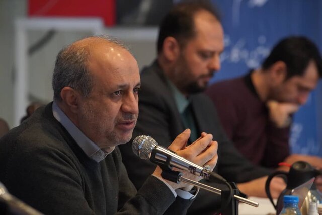 معاون‌ وزیر صمت: تلاش کارگران شریان حیات در جامعه را به جریان می اندازد